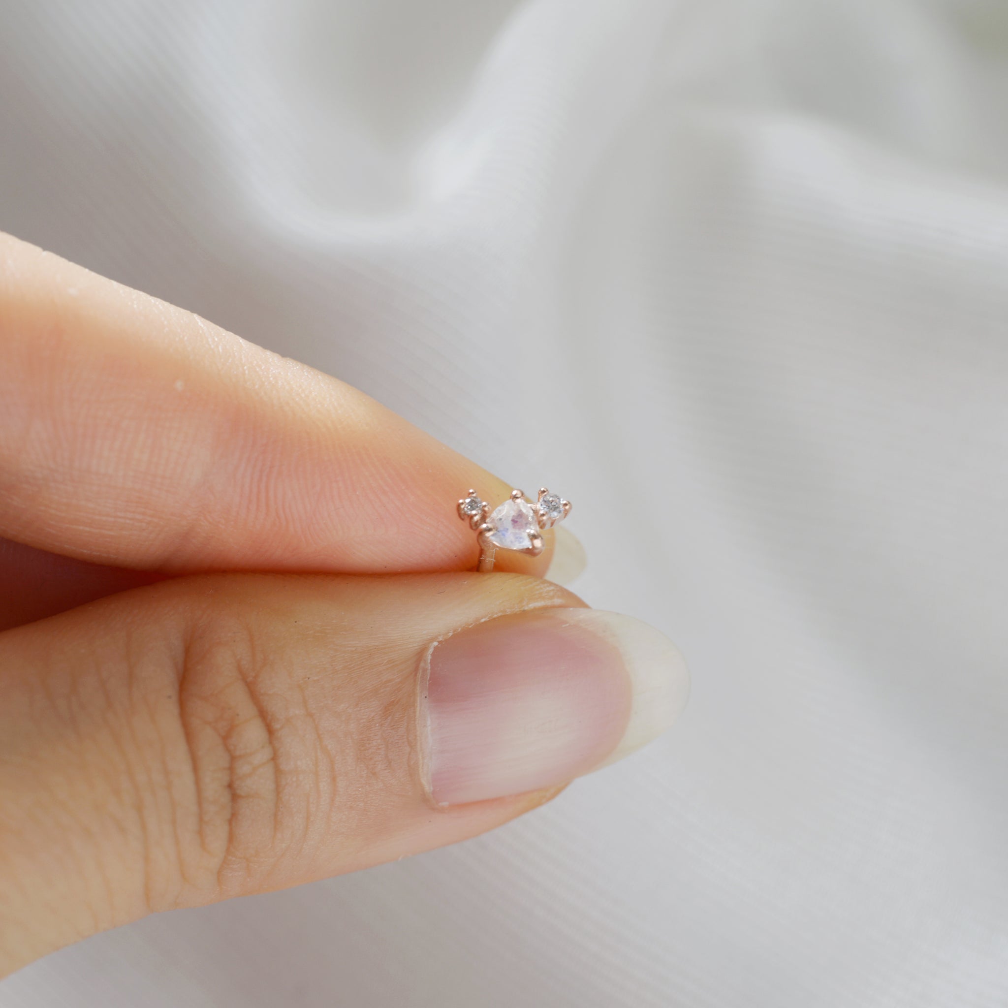 Trillion cluster Piercing (single) - 14K/ 18K Gold