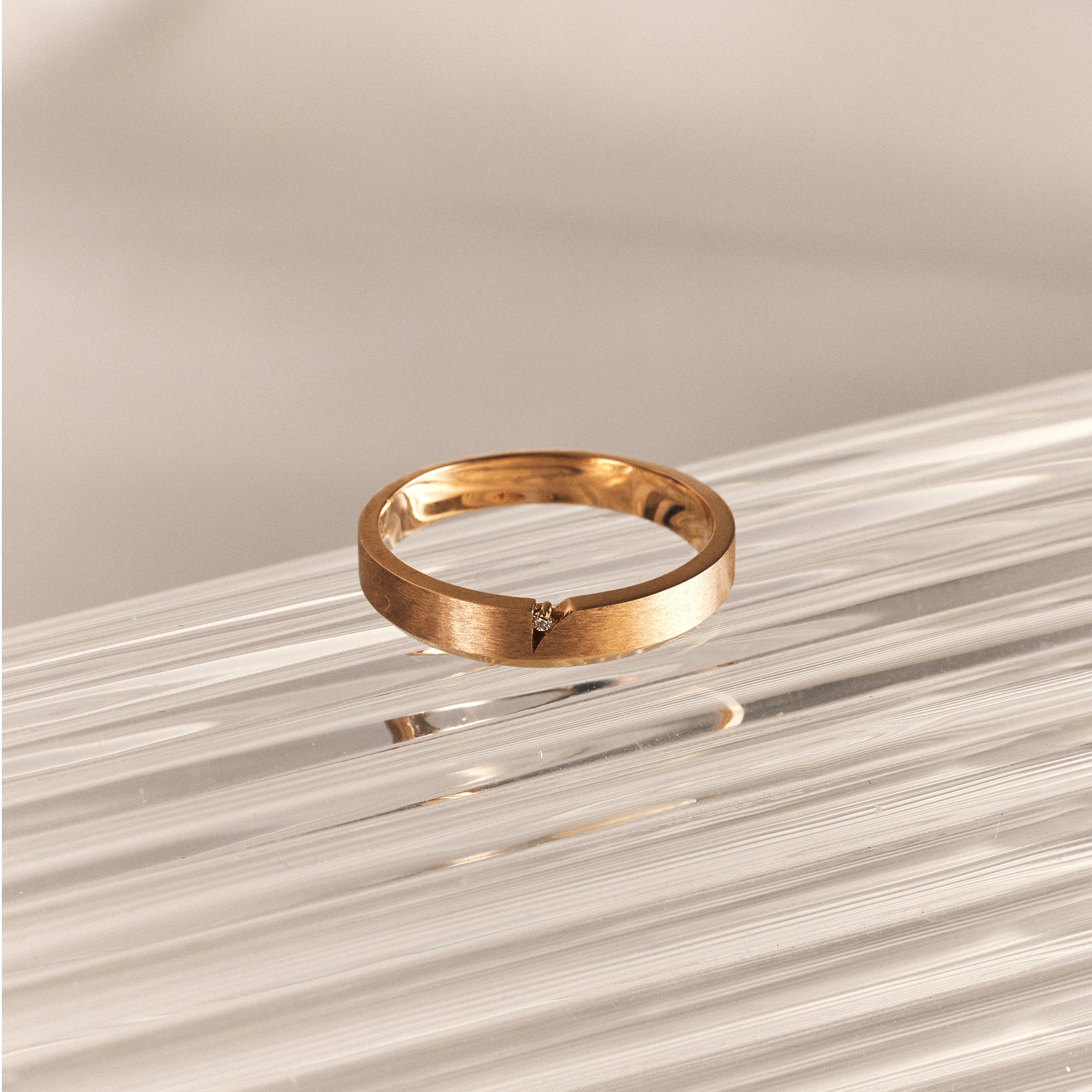 Single bevelled edge diamond Ring - 14K/ 18K Gold
