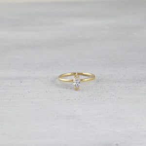 Vertical marquise solitaire Ring - 14K/ 18K Gold