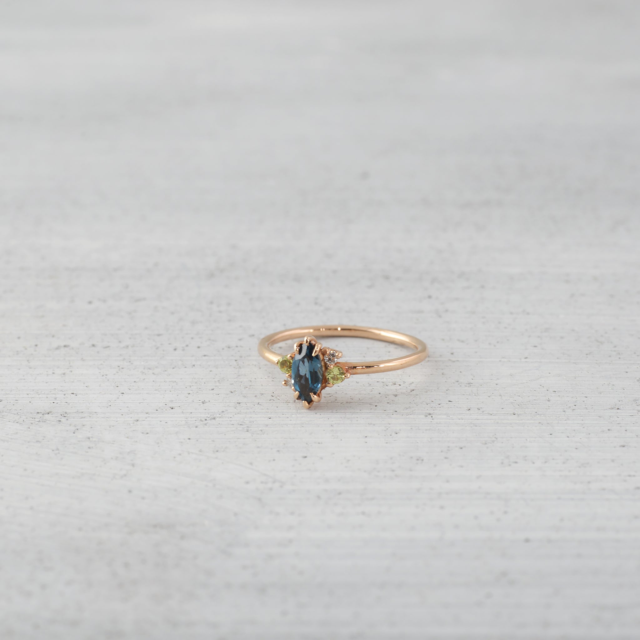 Marquise bouquet Ring - 14K/ 18K Gold