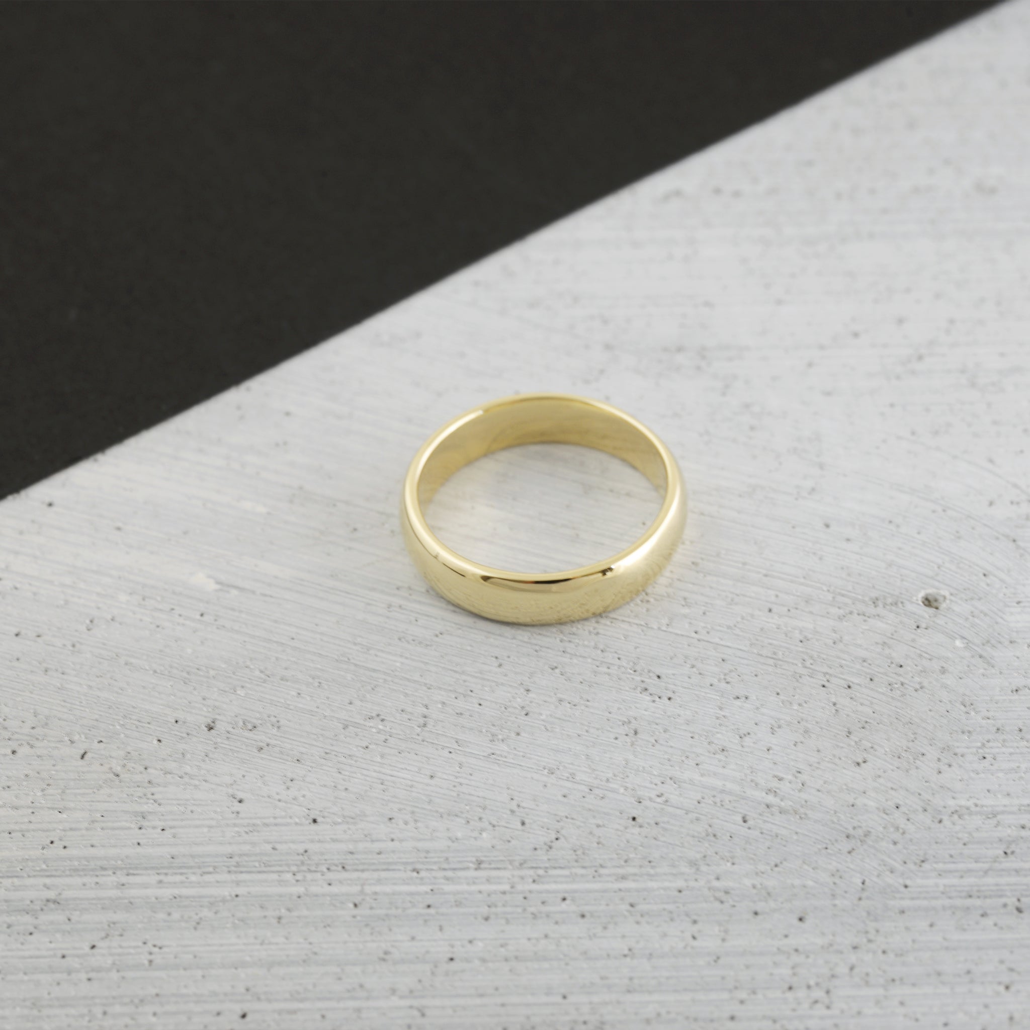 Dome band Ring (5mm) - 14K/ 18K Gold